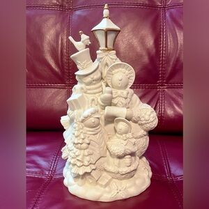 White Snowman Family Figurine Christmas Decor